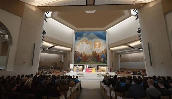 On May 11, 2023, more than 2,000 Irish students gathered at the Knock Basilica and Shrine in County Mayo, Ireland, to honor Donal Walsh’s memory. The students listened to several speakers who spoke about different issues that affect the world today, especially mental health. Credit: EWTN News